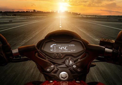 BAJAJ PULSAR NS200 UG2 11