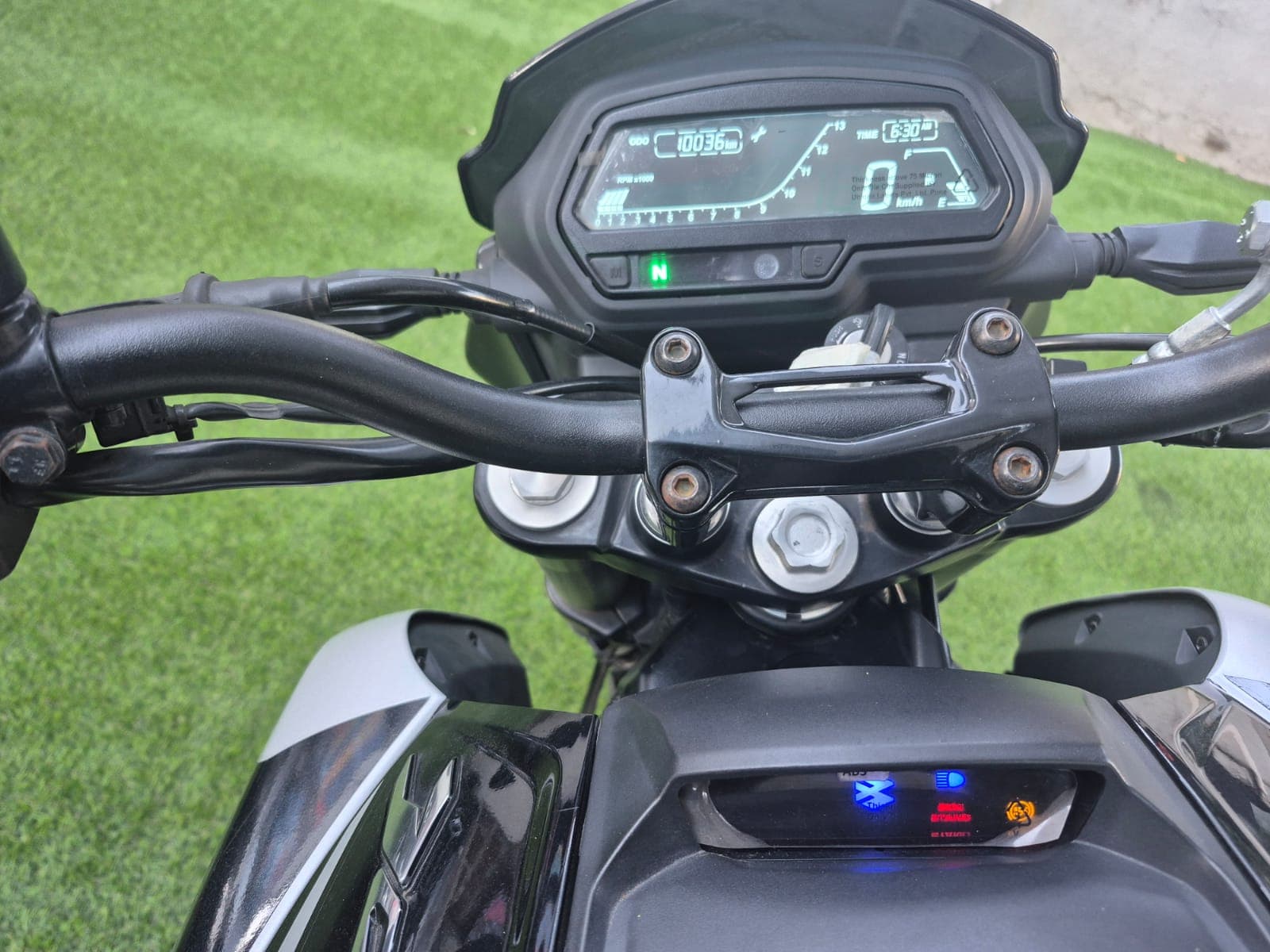 BAJAJ DOMINAR 250 2023 6