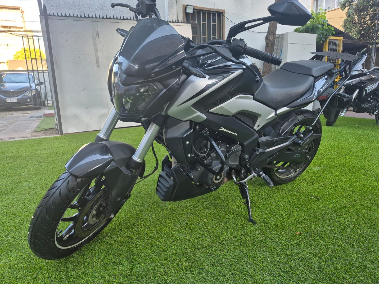BAJAJ DOMINAR 250 2023 5