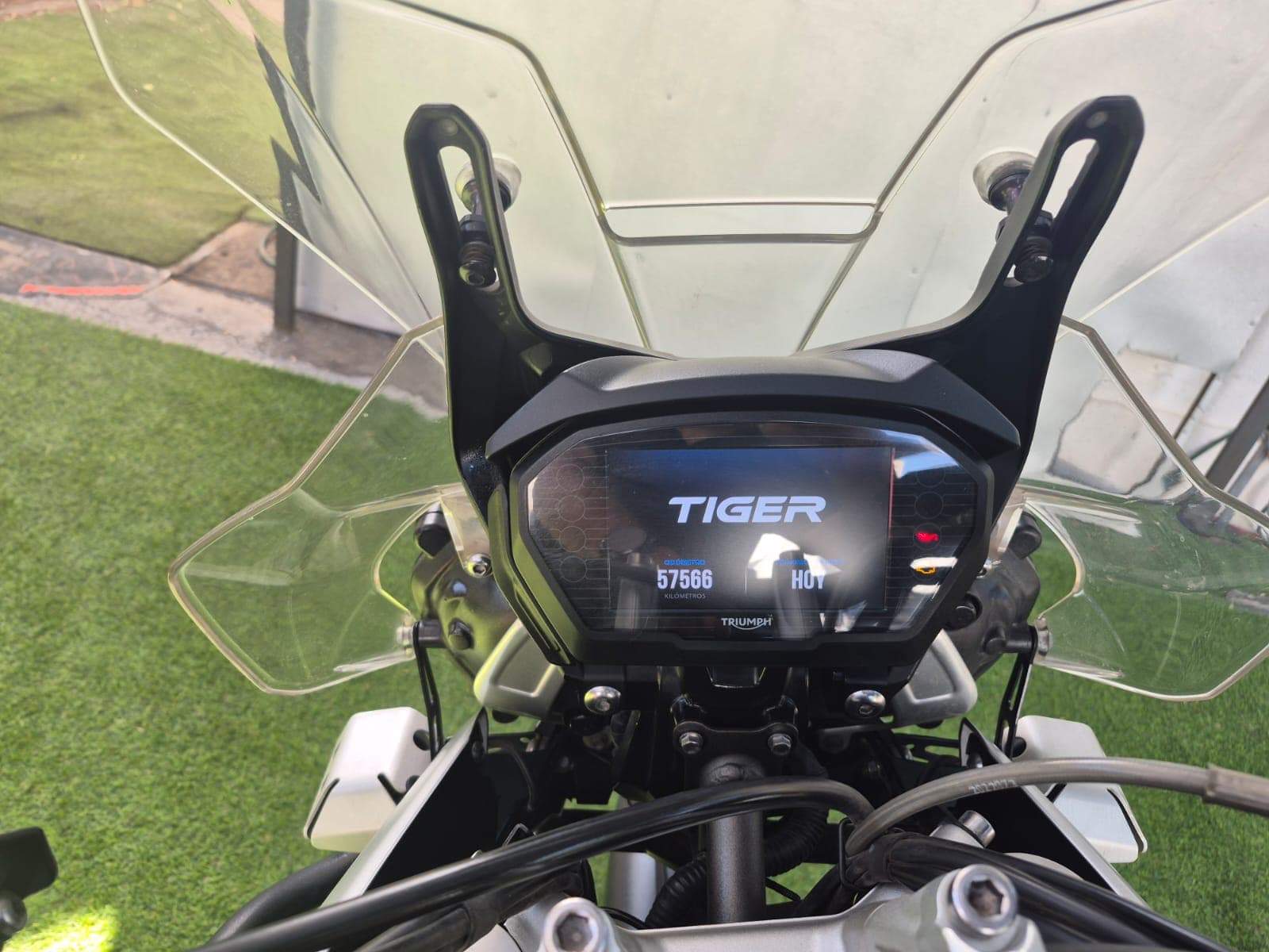 TRIUMPH TIGER 800 XCA 2019 9