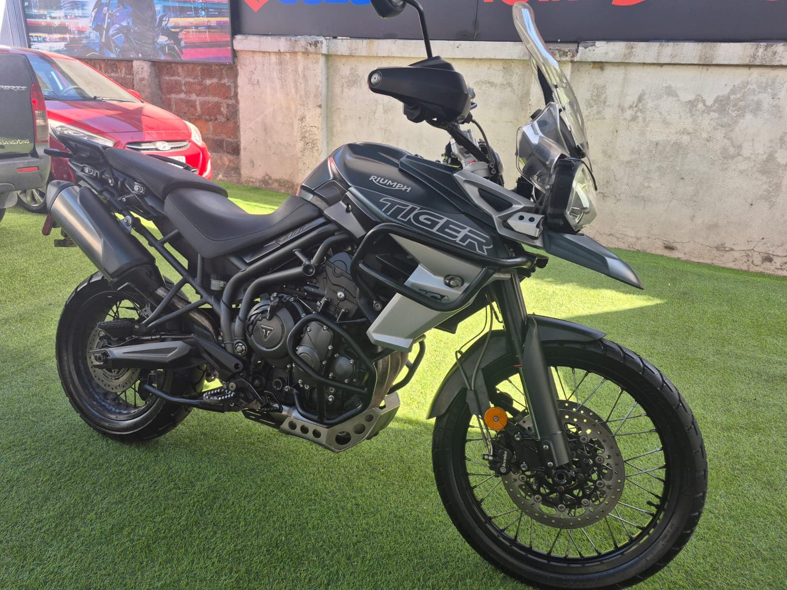 TRIUMPH TIGER 800 XCA 2019 5