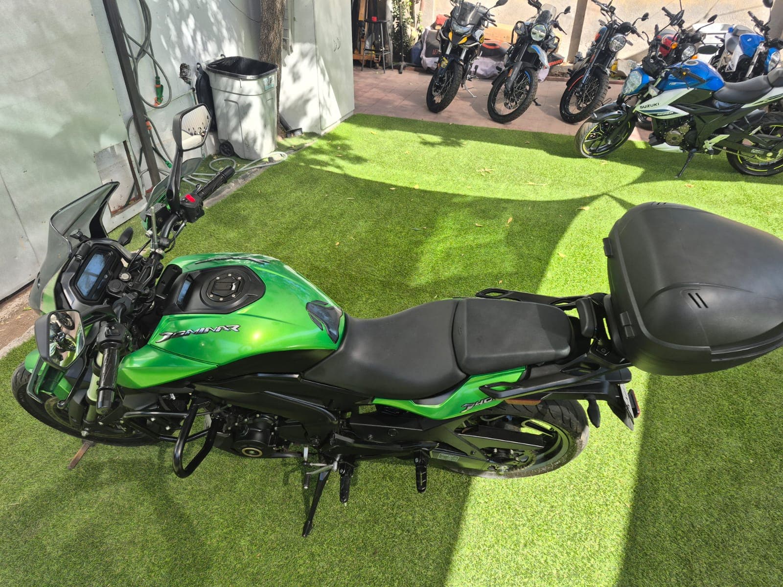 BAJAJ DOMINAR 400 ADV. 2024 9