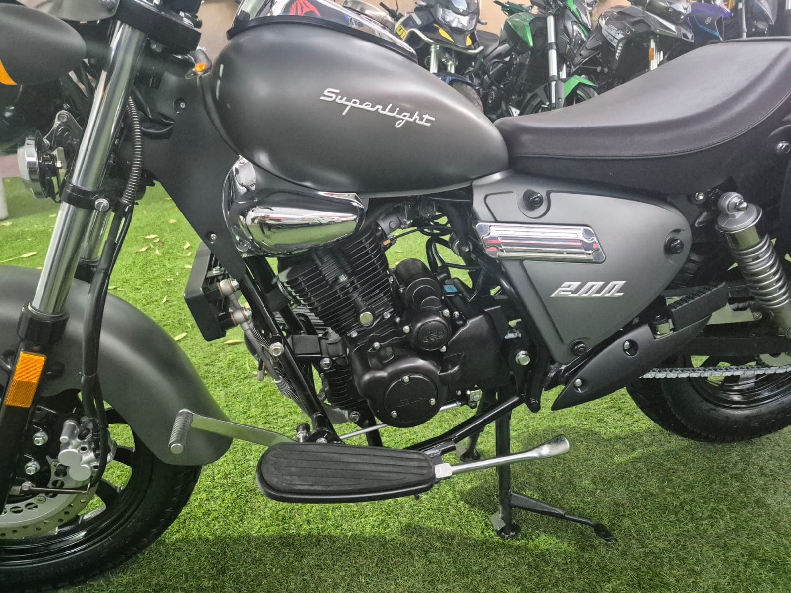 KEEWAY SUPERLIGTH 200 2025 8