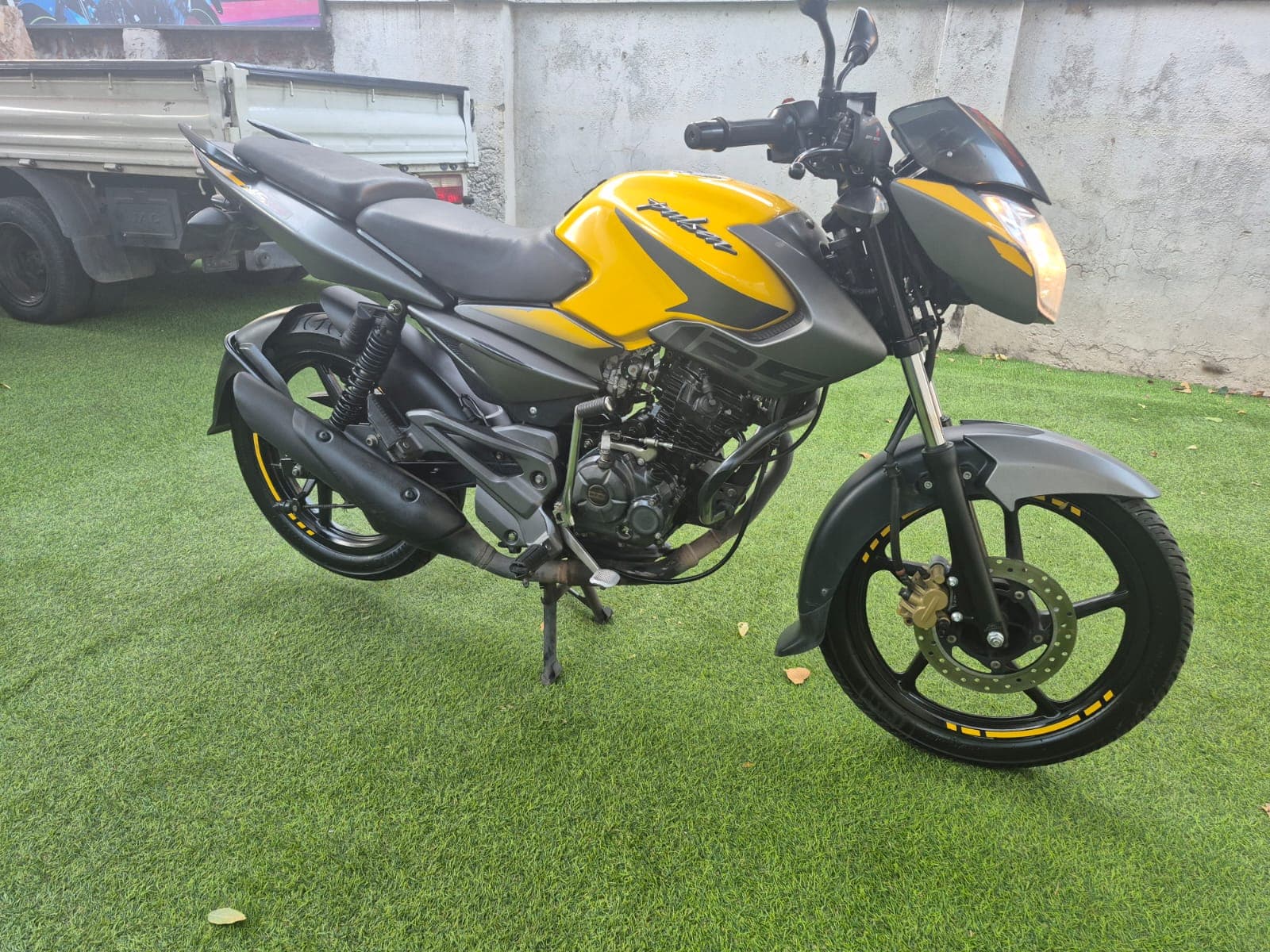BAJAJ PULSAR 125 NS 2021 3