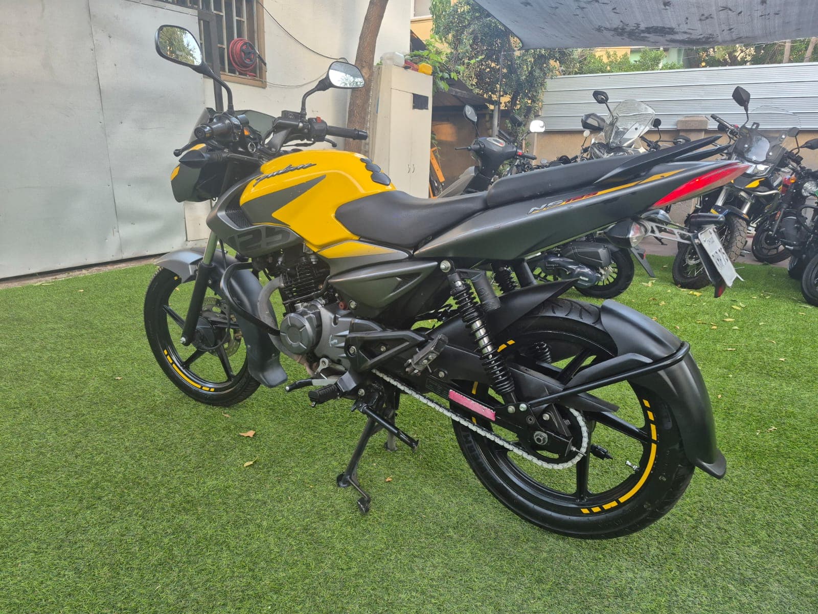 BAJAJ PULSAR 125 NS 2021 5