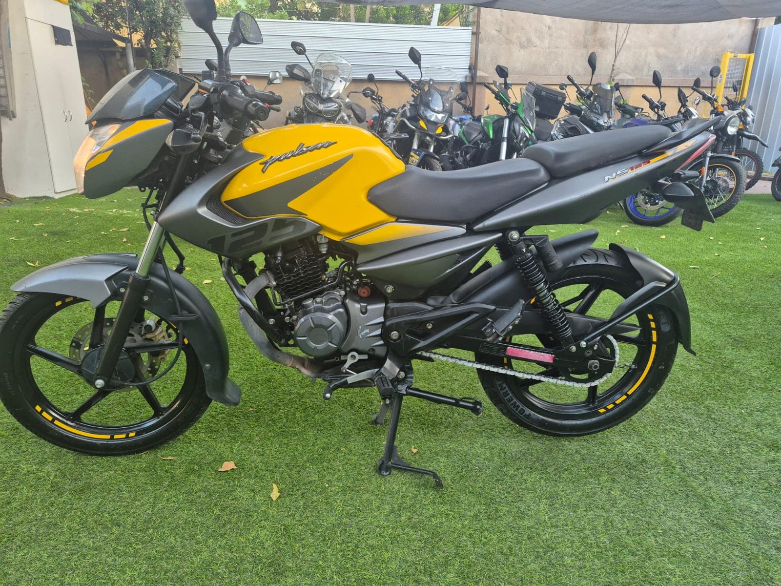 BAJAJ PULSAR 125 NS 2021 6