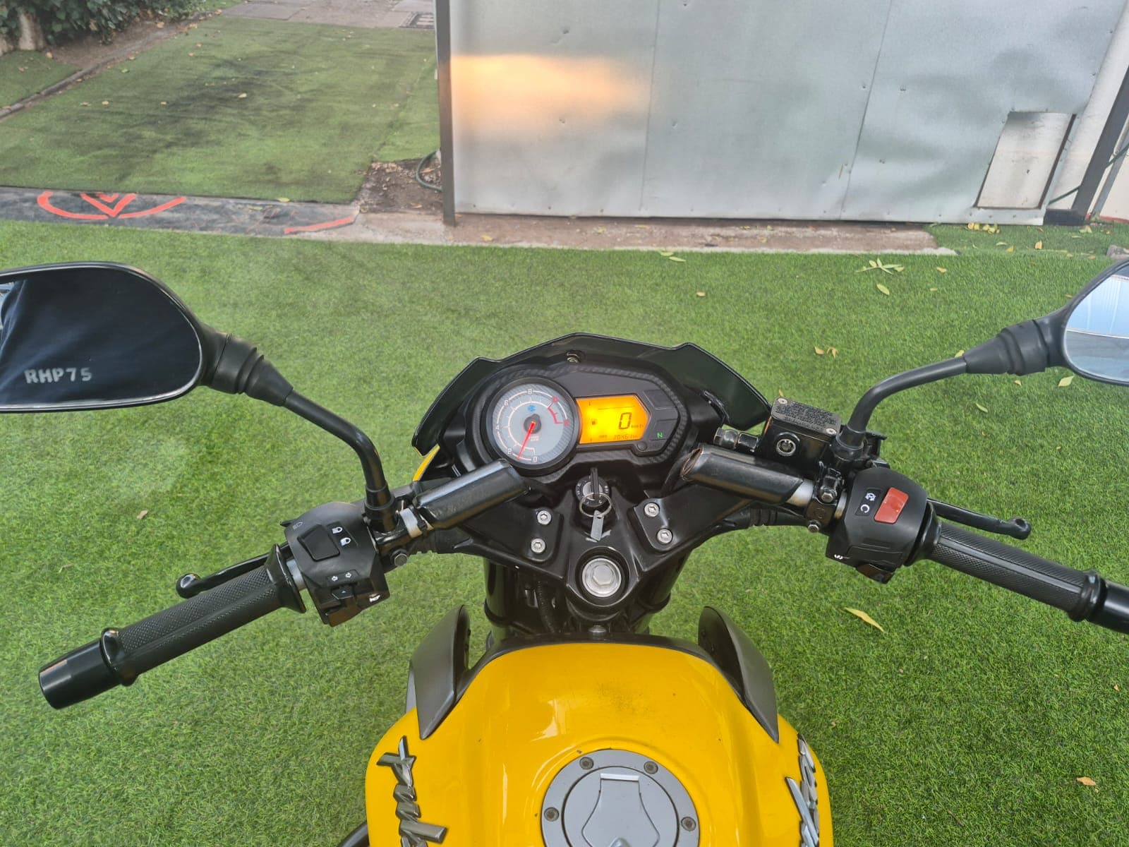 BAJAJ PULSAR 125 NS 2021 9