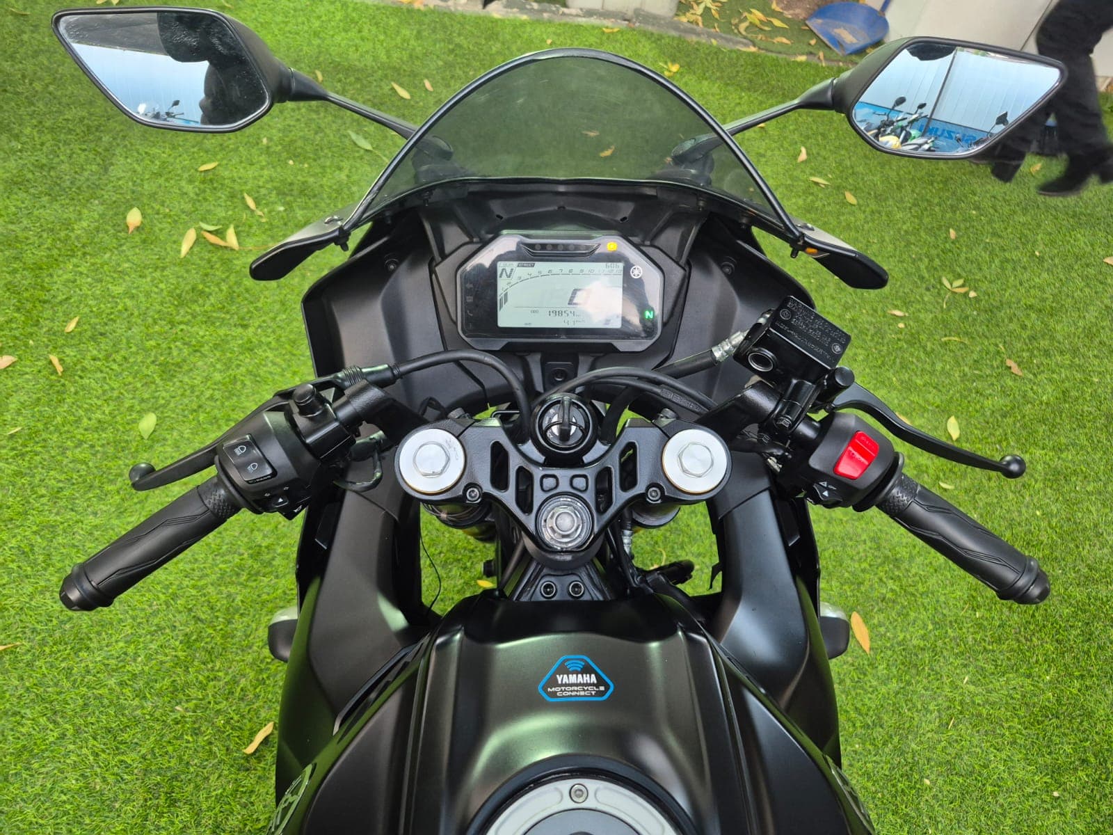 YAMAHA R15A 4.0 2024 7