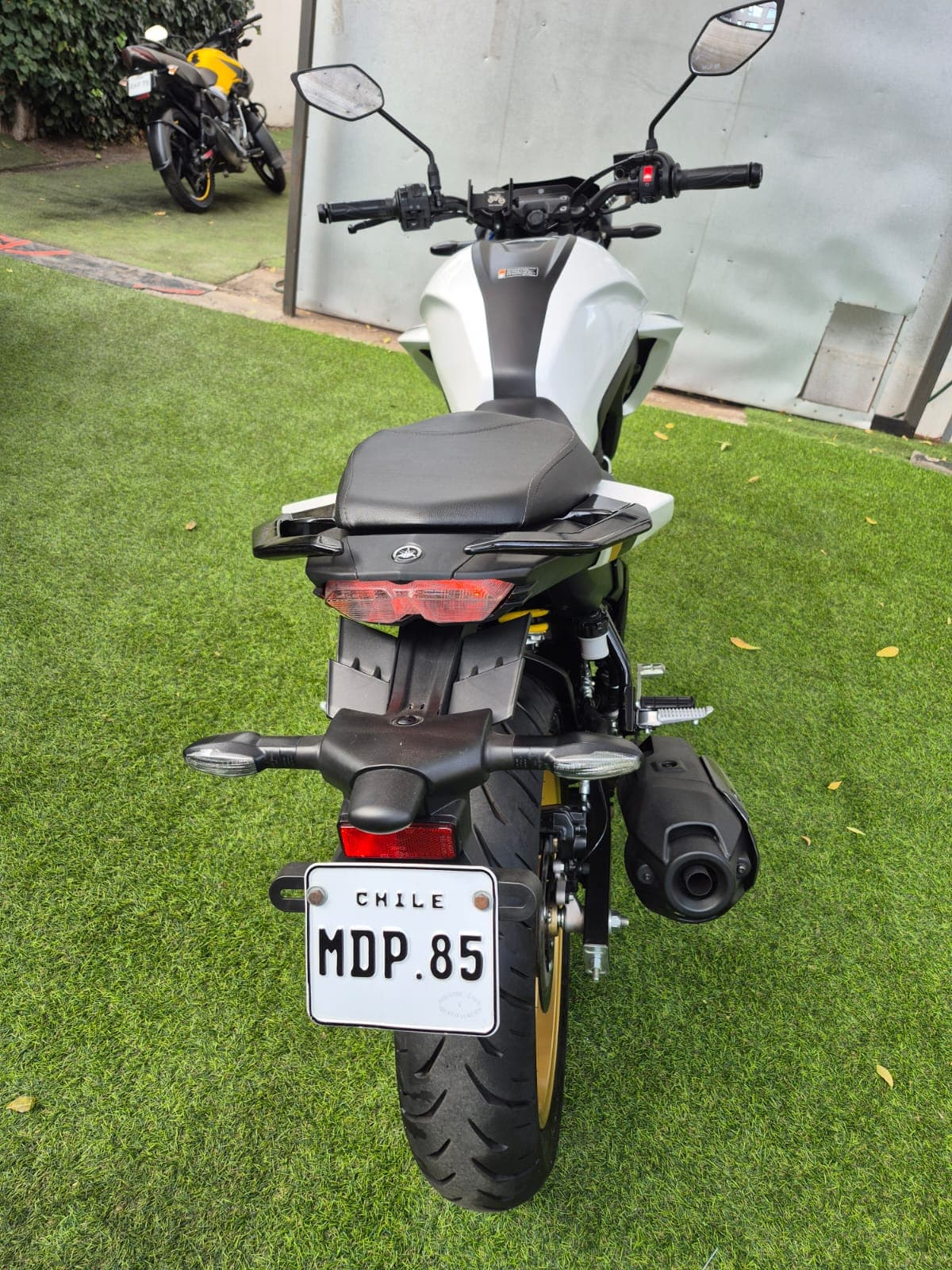 YAMAHA FZN 250 2026 7