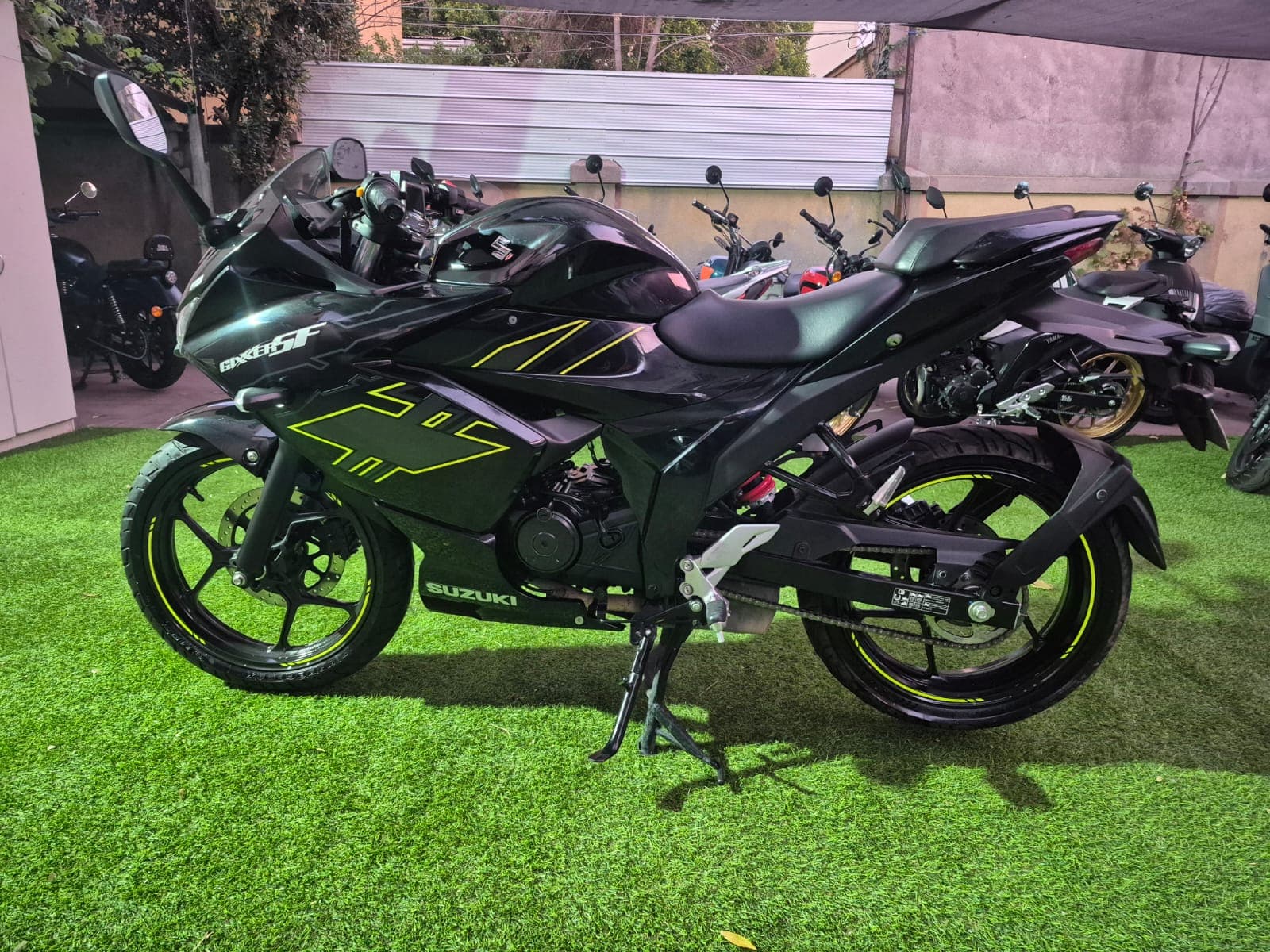 SUZUKI GIXXER FRF 2024 RACER 5