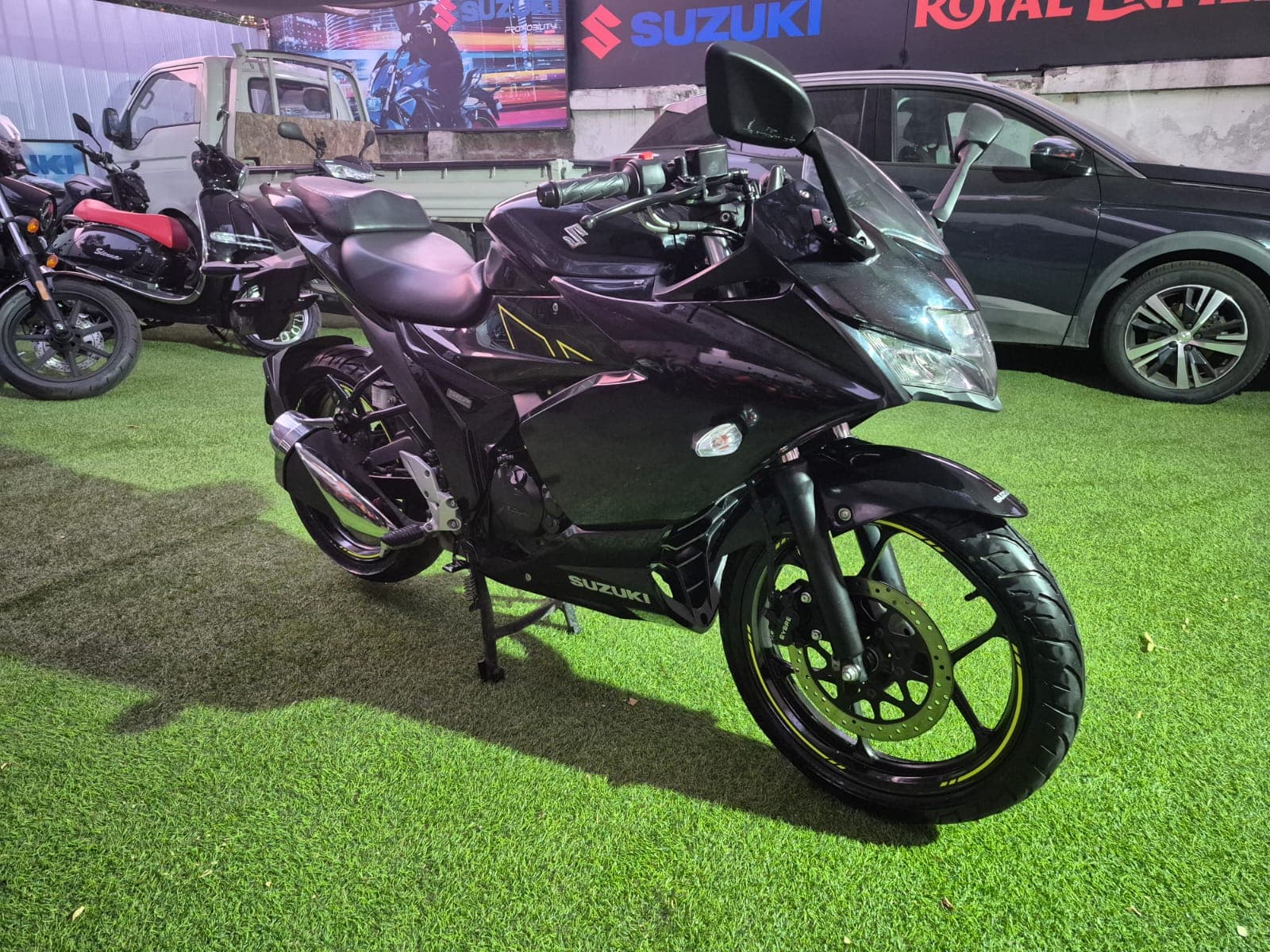 SUZUKI GIXXER FRF 2024 RACER