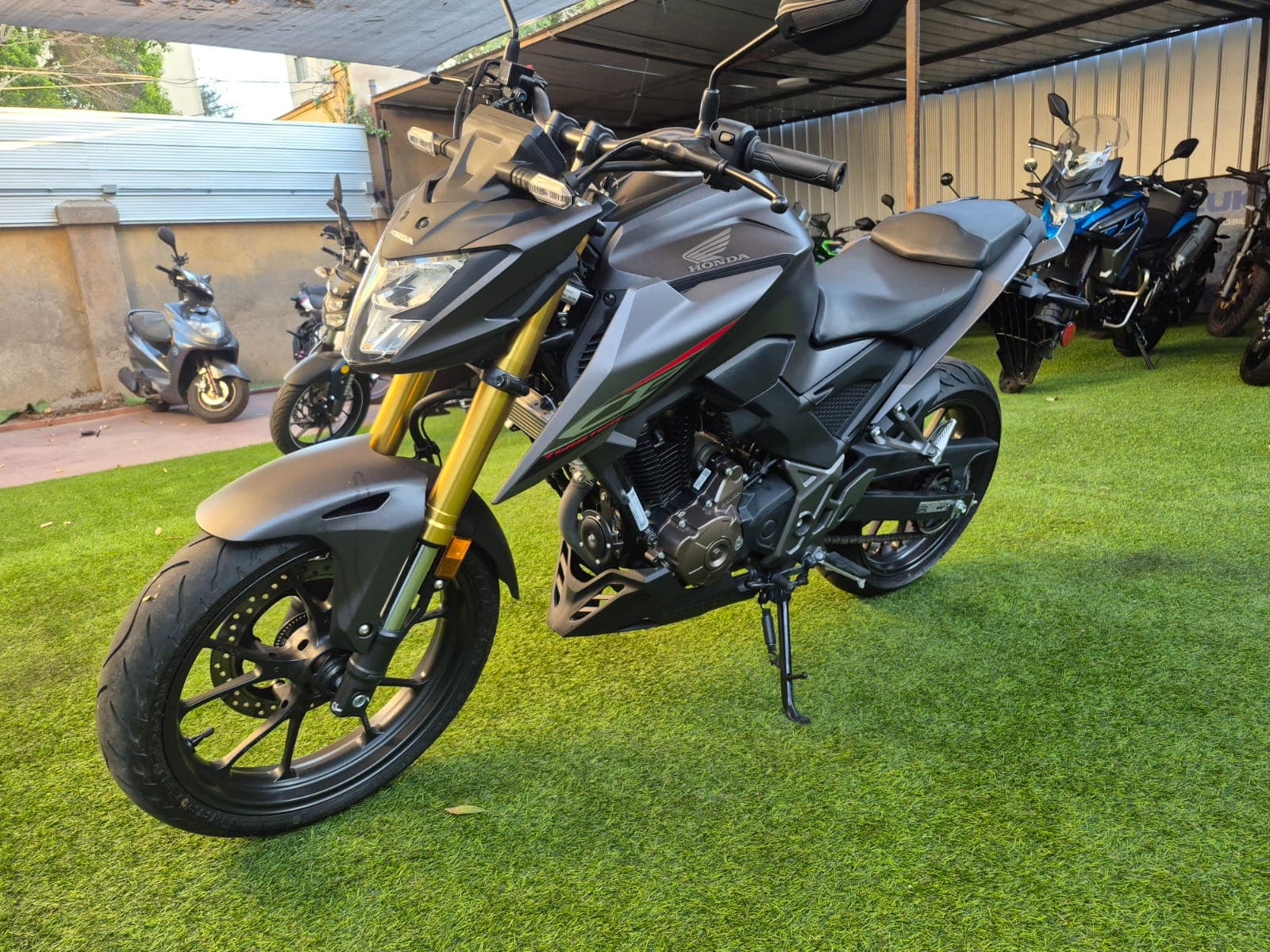 Honda CB300 Twister 2026 - Pronto Disponible! 6