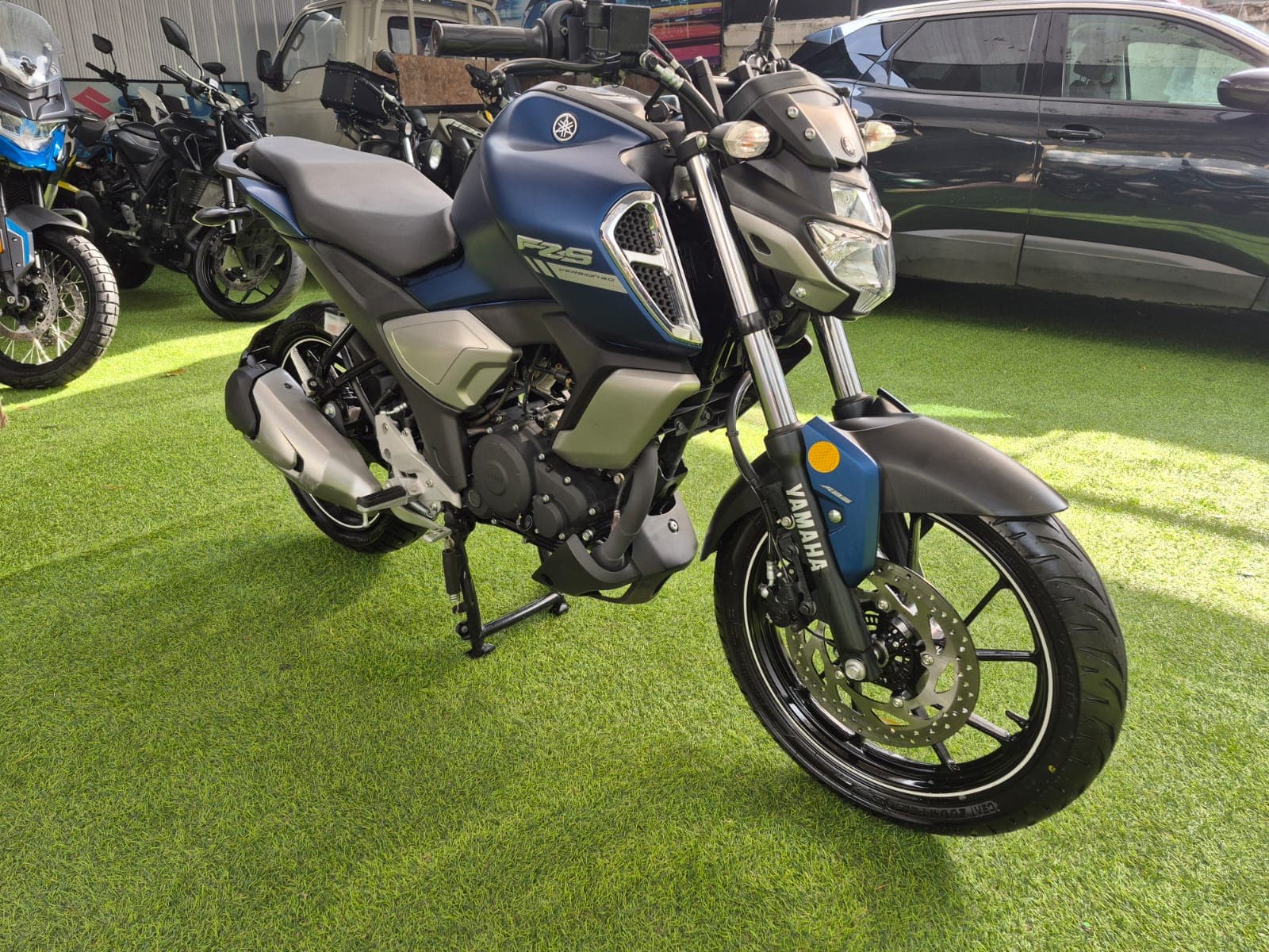 Yamaha FZS 2025 - Pronto Disponible! 10