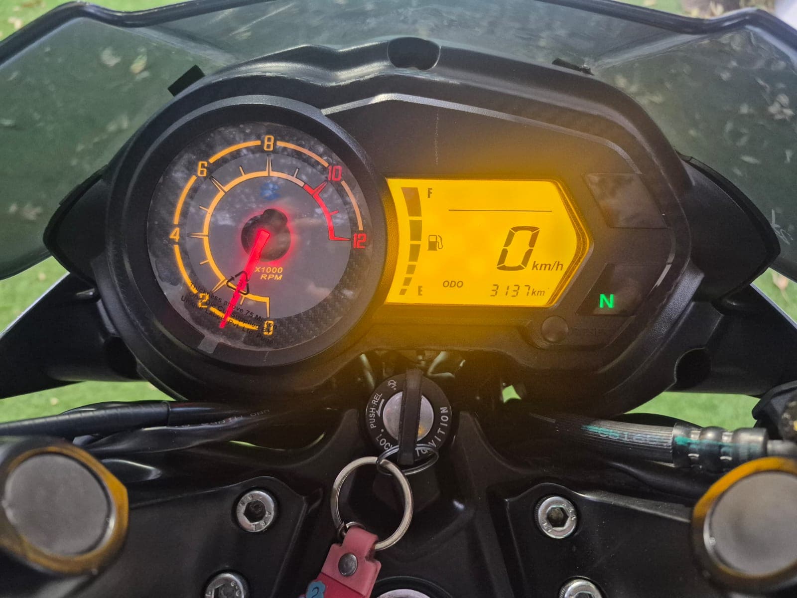 Bajaj Pulsar ns125 año 2025 9