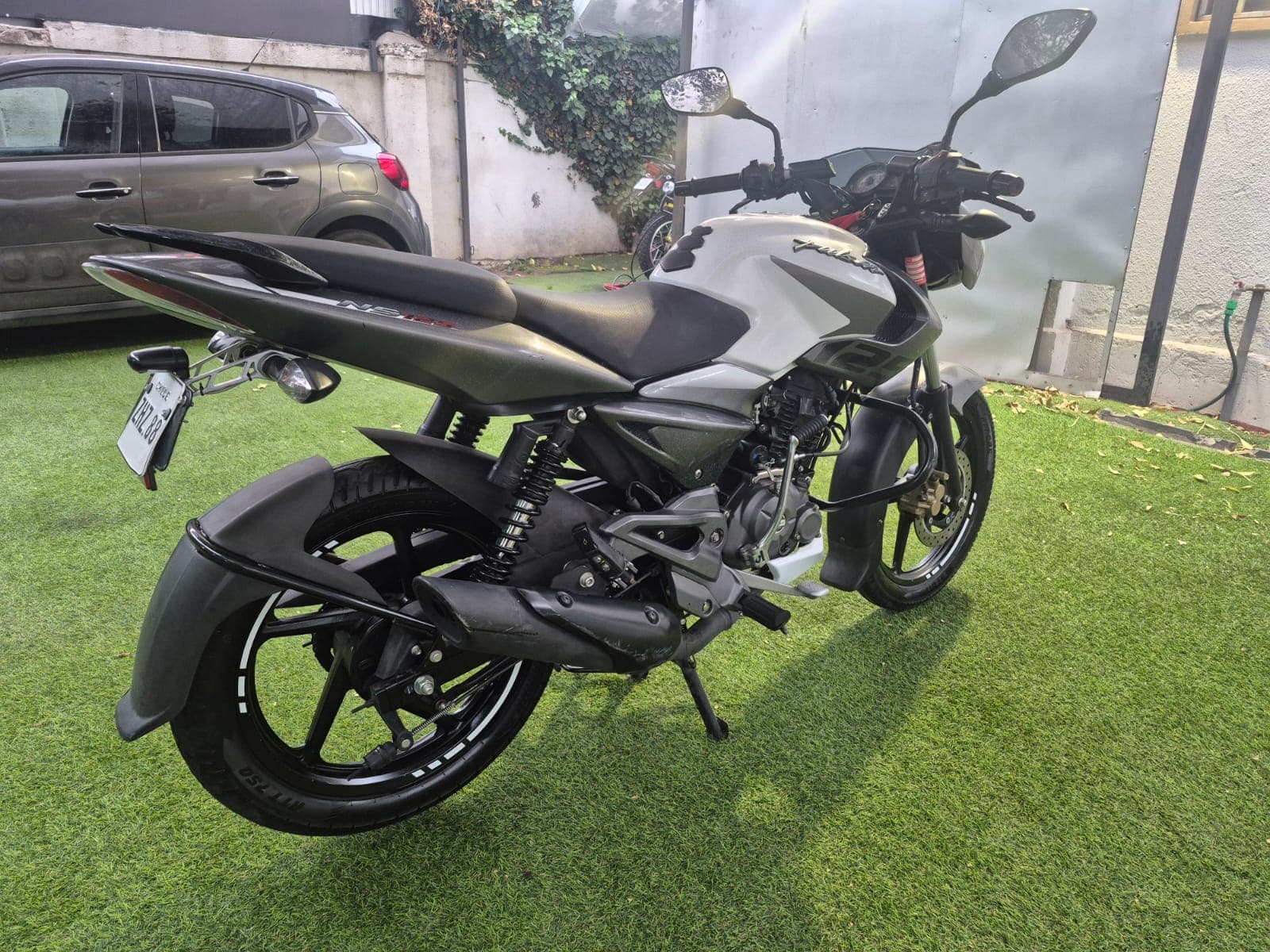 Bajaj Pulsar ns125 año 2025 7