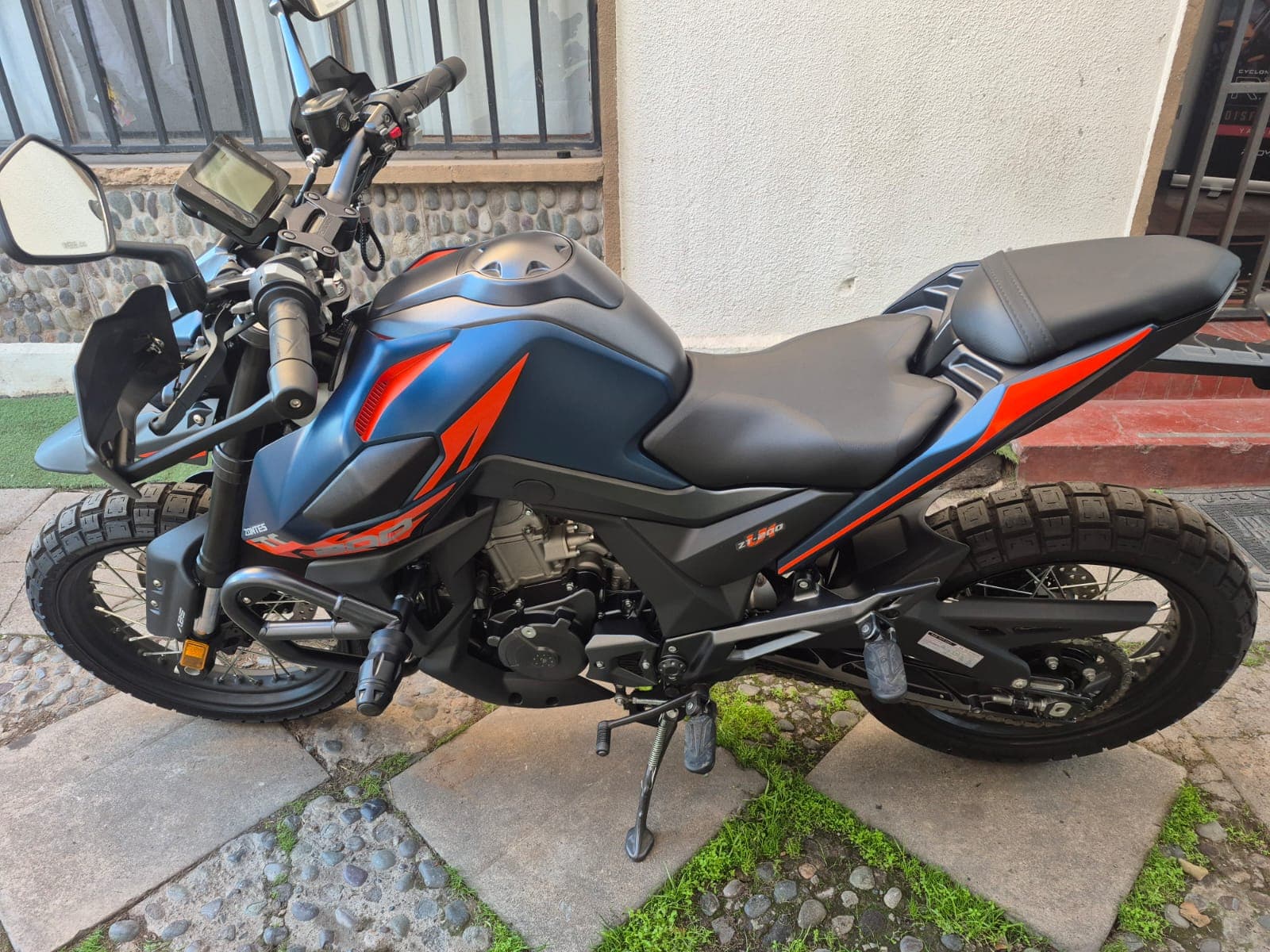 Zontes ZT200-U1 2025 | Solo 85 km | Prácticamente nueva 7