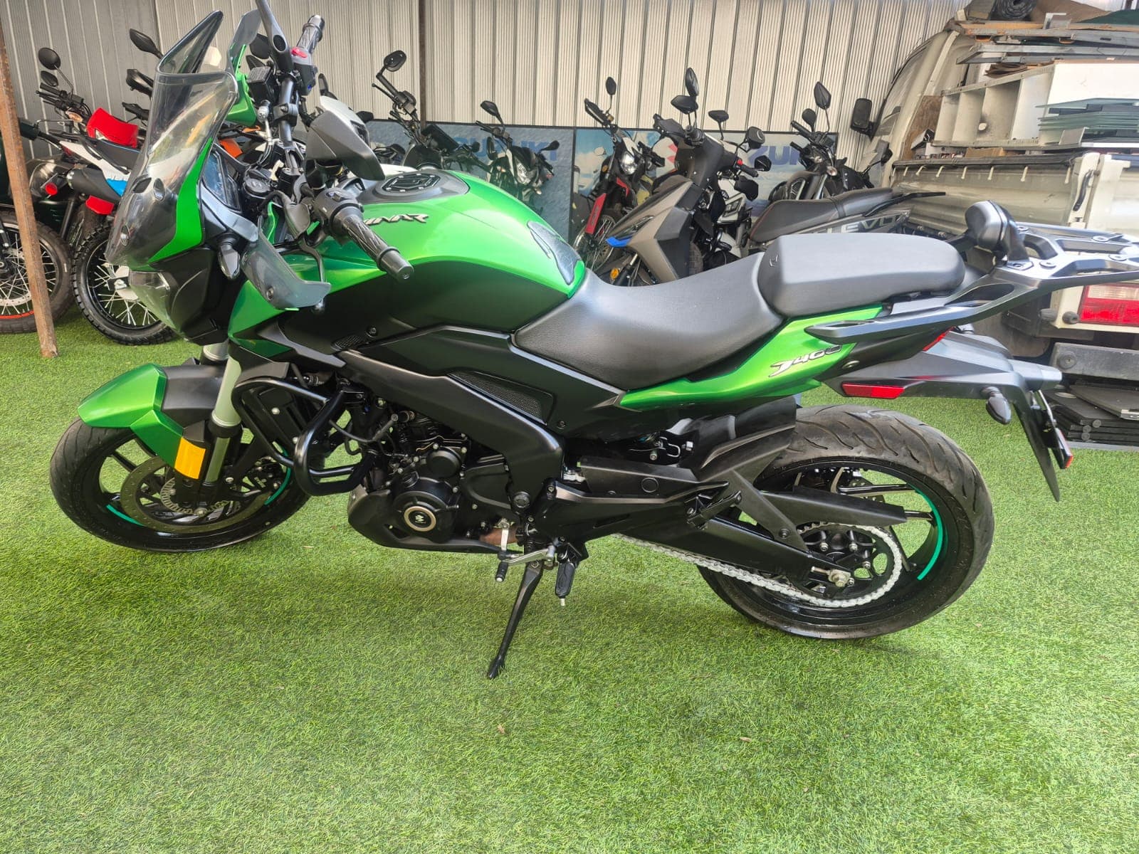 BAJAJ DOMINAR 400 ADV 2023 6