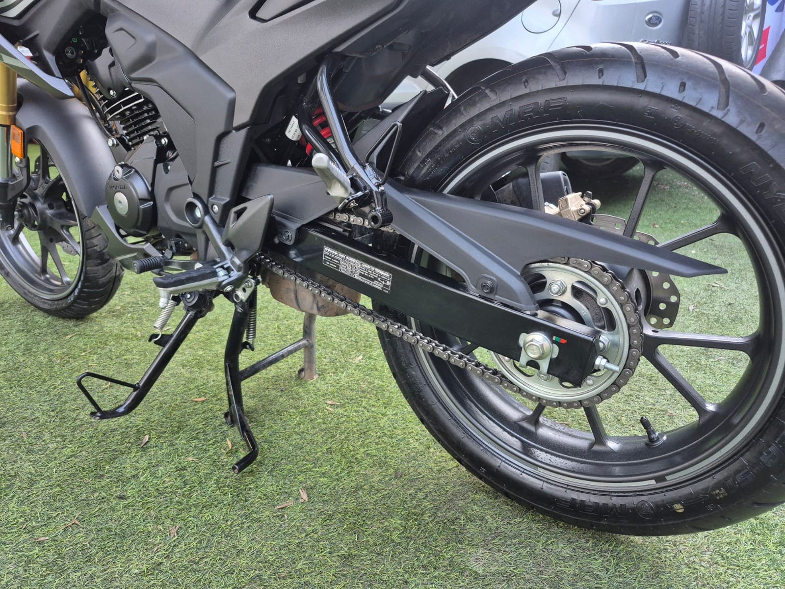 HONDA CB190R 2025 13