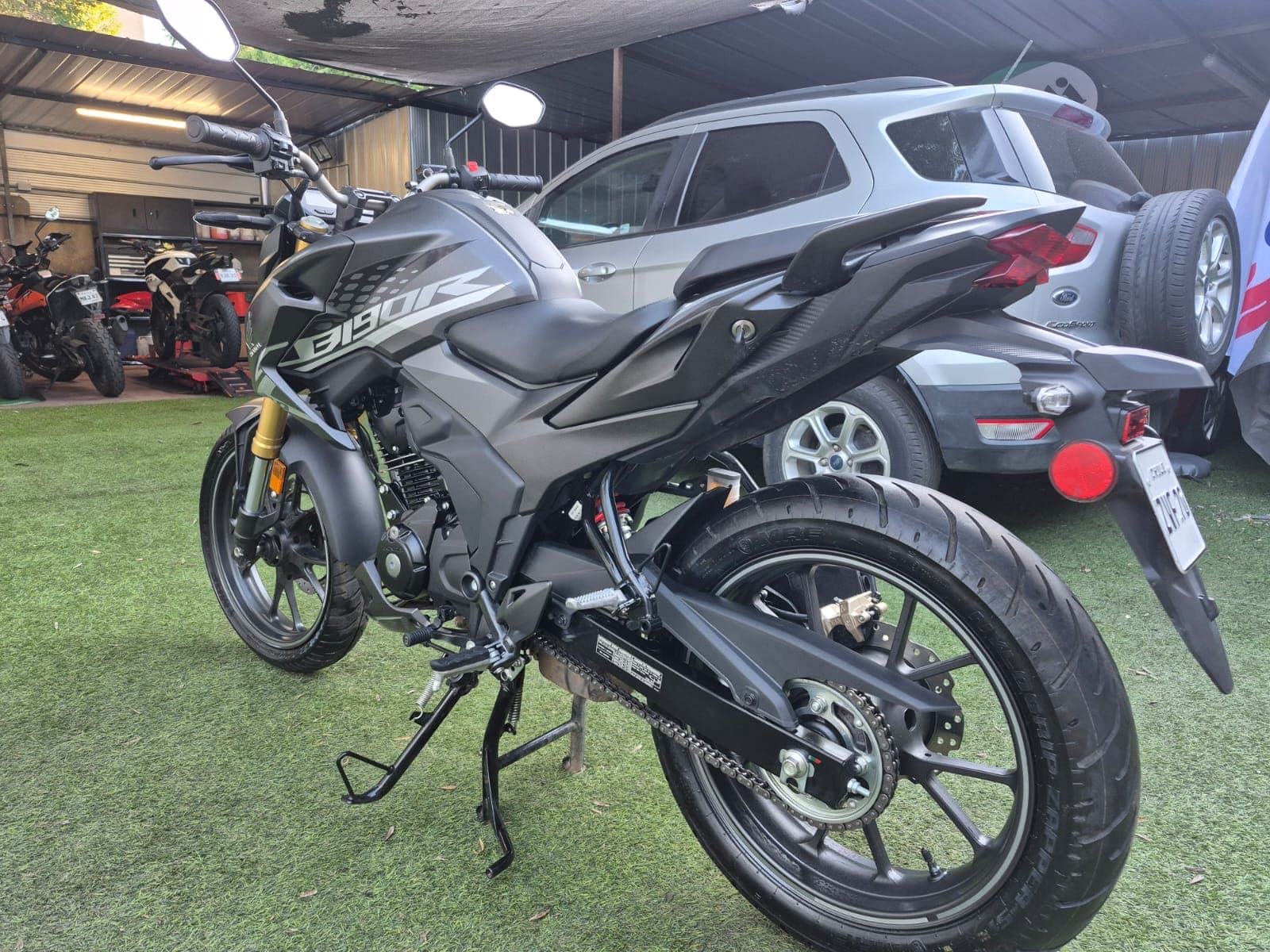 HONDA CB190R 2025 5