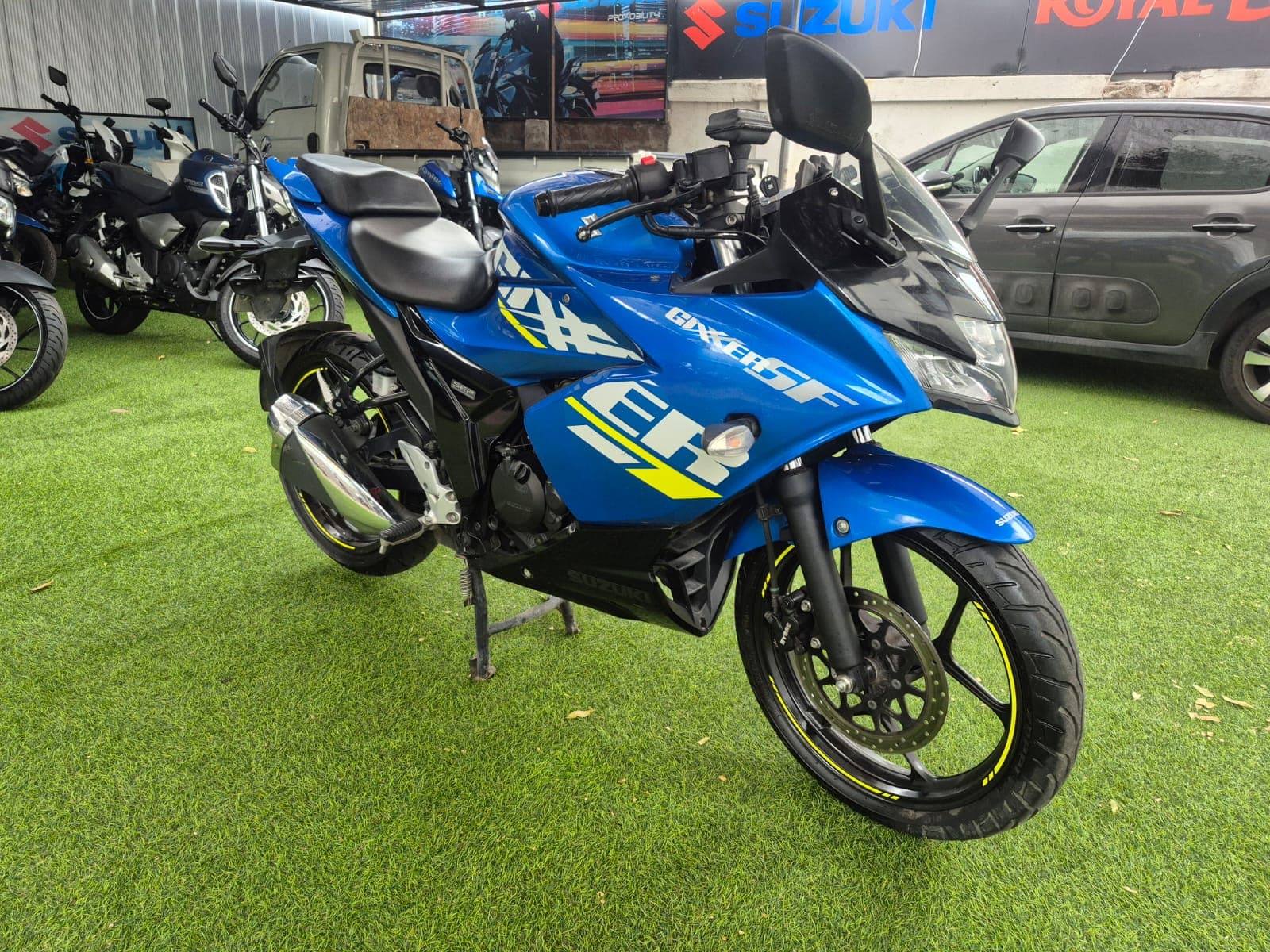 SUZUKI GIXXER FRF RACER 2023