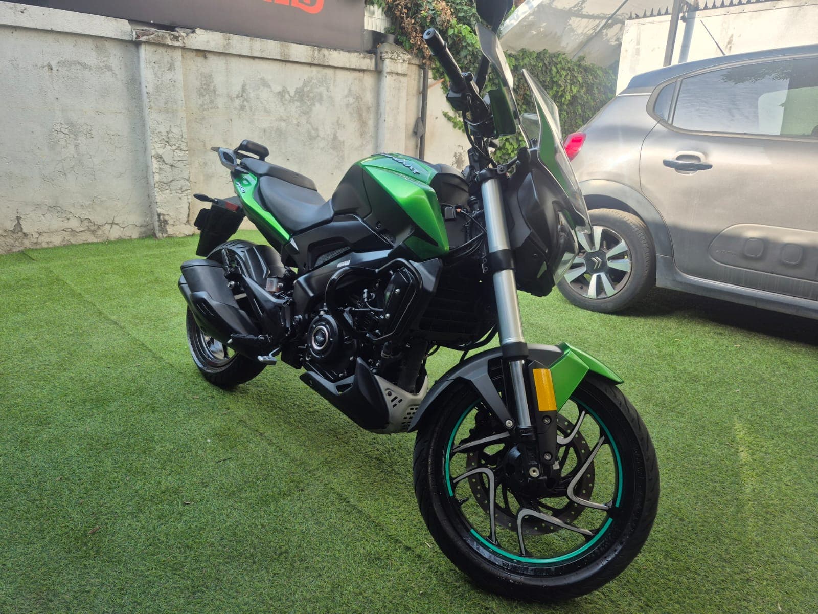 BAJAJ DOMINAR 400 ADV 2023